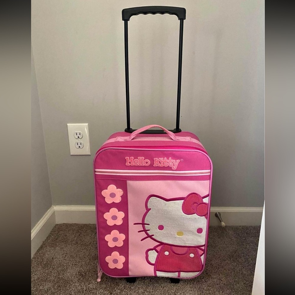Hello kitty suitcase